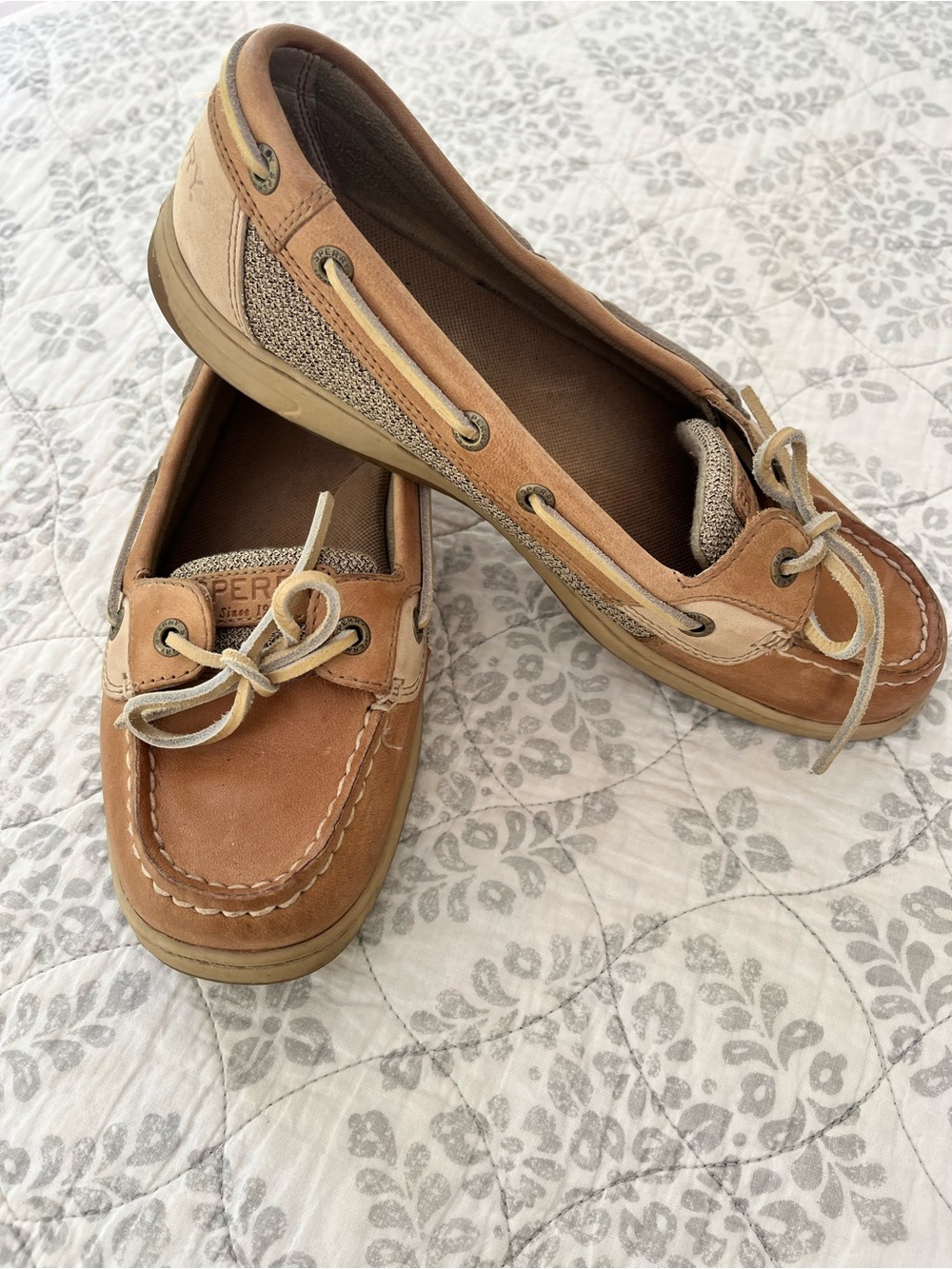 8 Sperry Women’s Angelfish Tan Leather Boat Shoes - Classic Two-Eye Moccasin - Picture 4 of 8